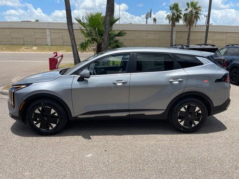 New 2026 Kia Sportage LX FWD image 4
