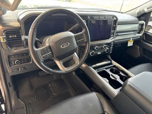Used 2024 Ford F250 Lariat w/ Tremor Off-Road Package AWD/4WD image 16
