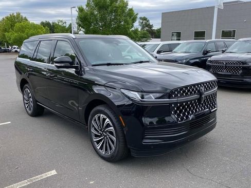 New 2026 Lincoln Navigator Black Label AWD/4WD image 1