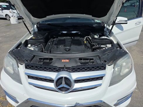 Used 2015 Mercedes-Benz GLK 350 2WD w/ Premium 1 Package image 33