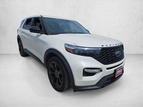Used 2021 Ford Explorer ST w/ Equipment Group 401A AWD/4WD image 2