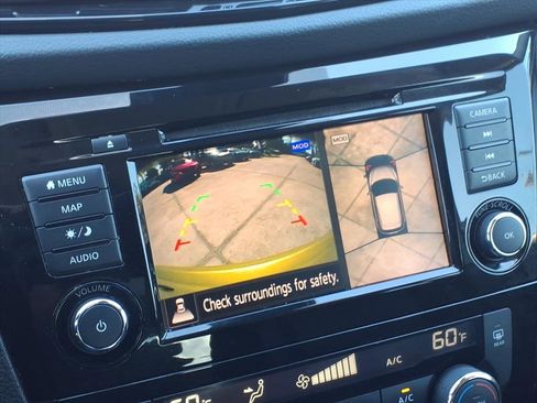 Used 2021 Nissan Rogue Sport SL image 27