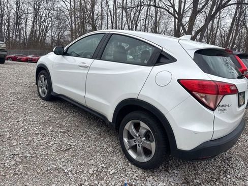 Certified 2018 Honda HR-V LX image 8