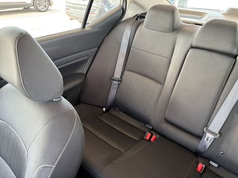 Used 2025 Nissan Altima 2.5 SV FWD image 40