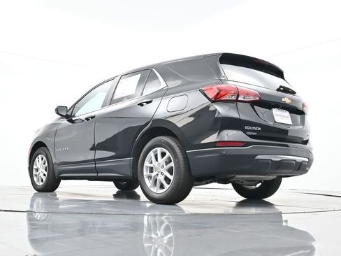Used 2023 Chevrolet Equinox LT image 36