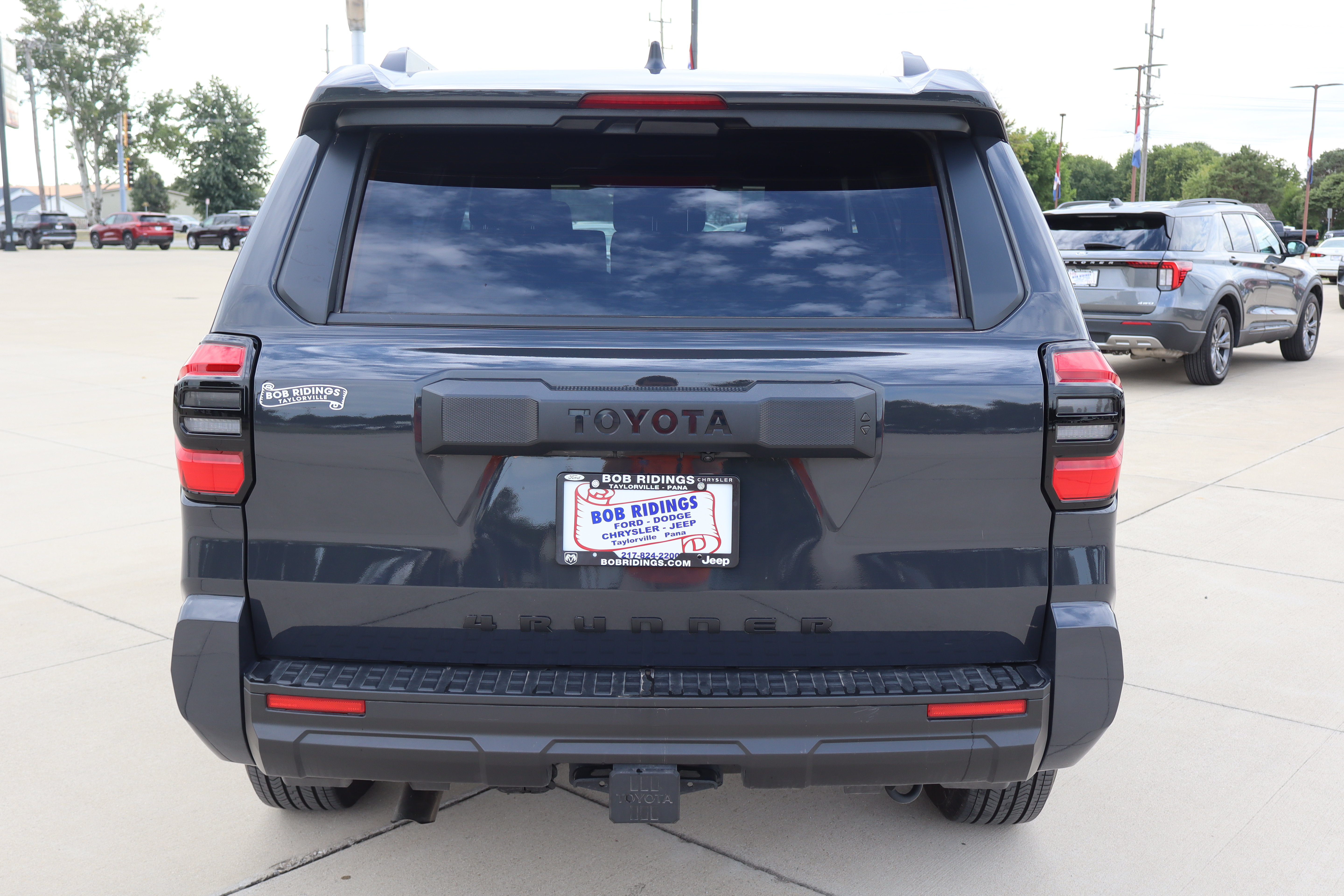 Used 2026 Toyota 4Runner SR5 AWD/4WD image 6