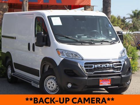 Used 2025 RAM ProMaster 2500 w/ U-Haul Equipment Group FWD image 2
