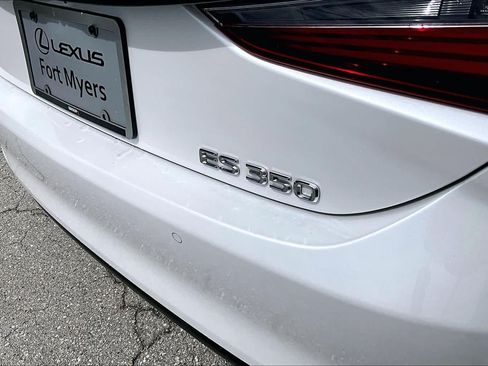 Used 2024 Lexus ES 350 w/ Premium Package FWD image 10