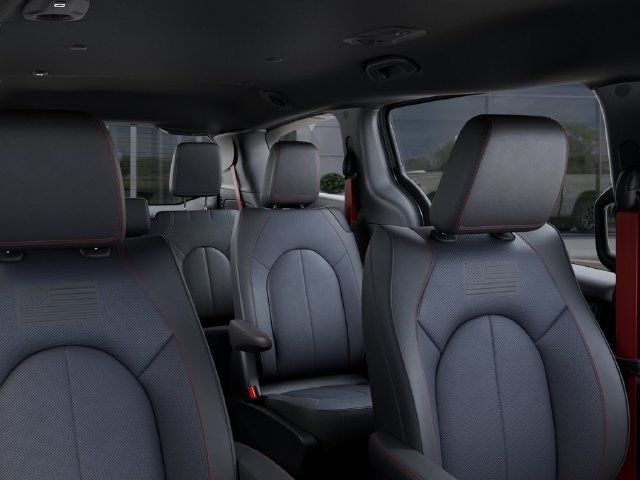 New 2027 Chrysler Pacifica Select AWD/4WD image 26