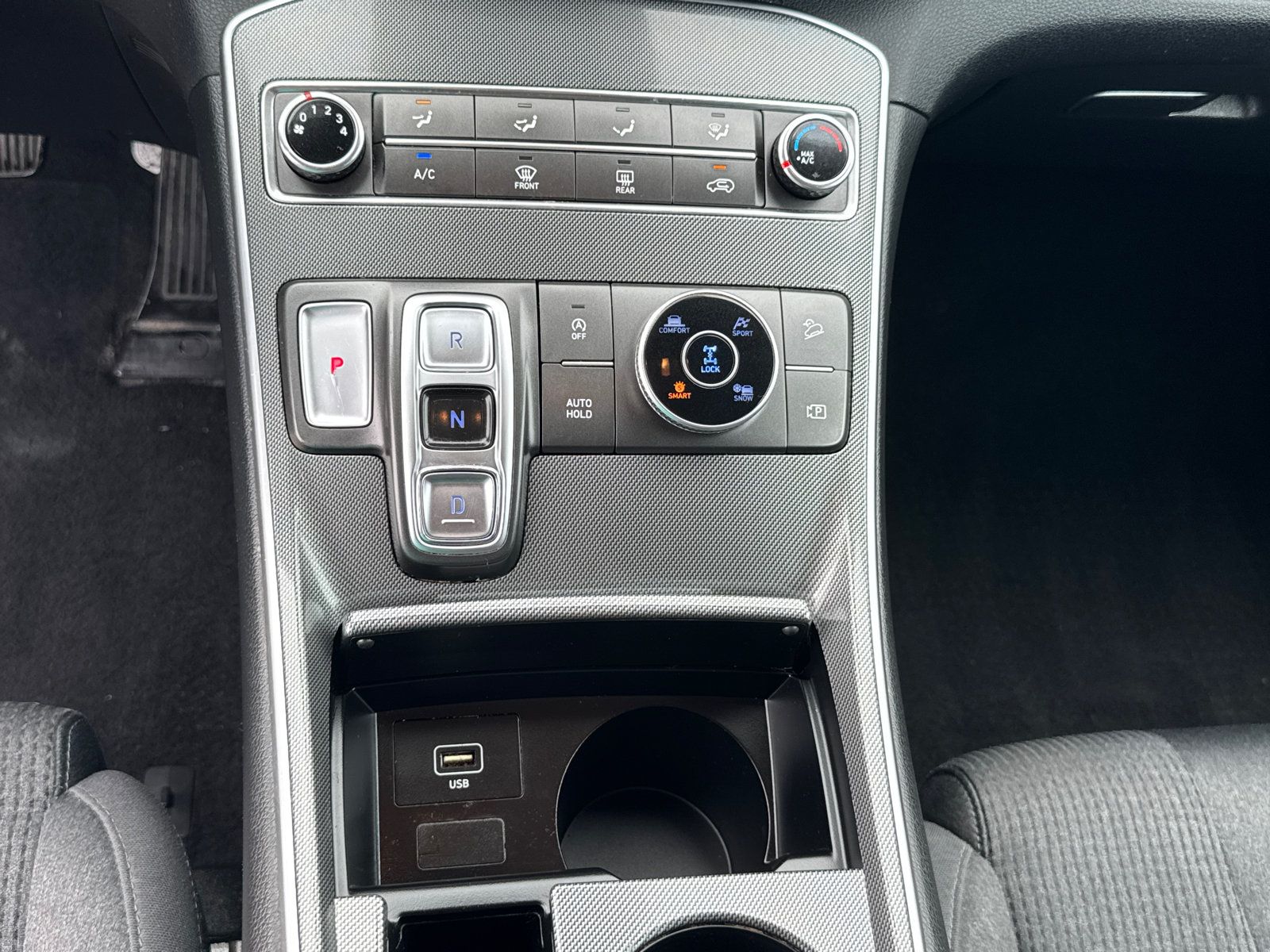 Used 2023 Hyundai Santa Fe SE AWD/4WD image 12