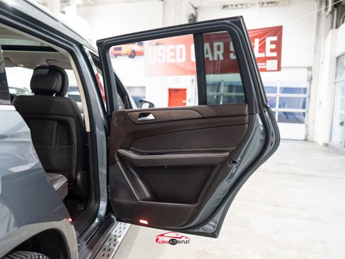 Used 2017 Mercedes-Benz GLS 450 4MATIC w/ Premium Package image 47