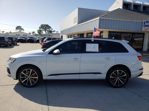 Used 2021 Audi Q7 3.0T Prestige image 2