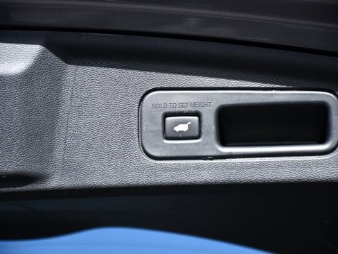 Used 2023 Acura MDX A-Spec image 29