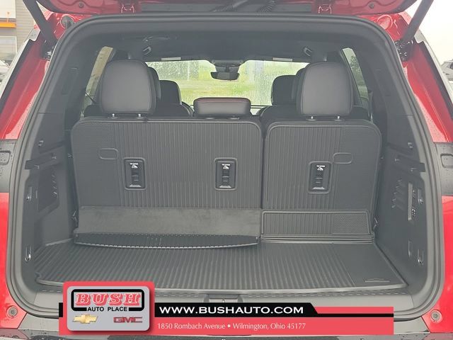 New 2026 Chevrolet Traverse RS w/ LPO, Floor Liner Package FWD image 9