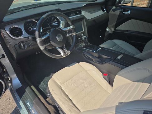 Used 2014 Ford Mustang Premium w/ Comfort Package image 9
