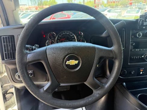 Used 2021 Chevrolet Express 2500 RWD image 11