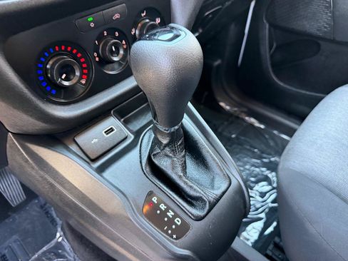 Used 2022 RAM ProMaster City Tradesman w/ Window Group 05 FWD image 21