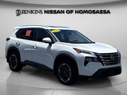 Certified 2024 Nissan Rogue SV w/ SV Premium Package FWD image 1
