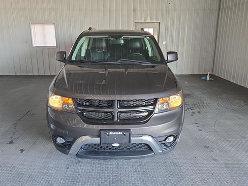 Used 2015 Dodge Journey Crossroad w/ Flexible Seating Group image 12