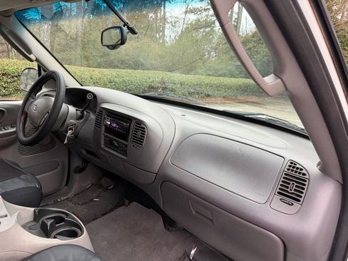 Used 2003 Ford F150 Lariat image 19