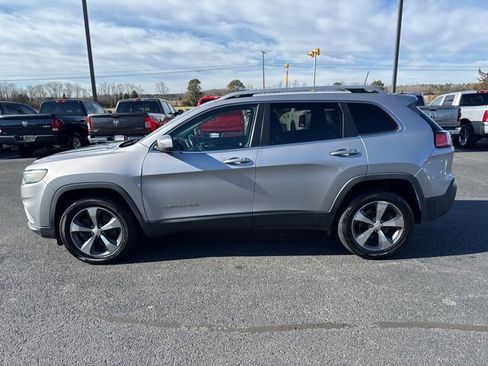Used 2019 Jeep Cherokee Limited image 15