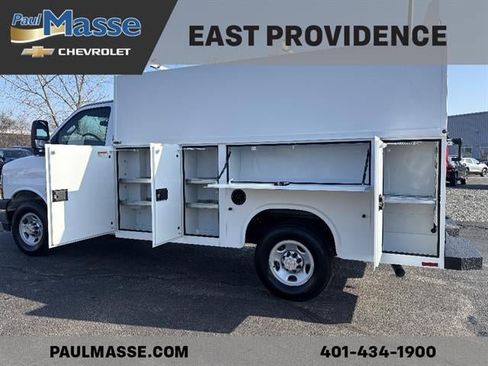 New 2026 Chevrolet Express 3500 w/ Power Convenience Package image 5