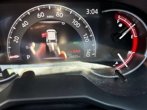 Used 2025 Toyota RAV4 XLE AWD/4WD image 20