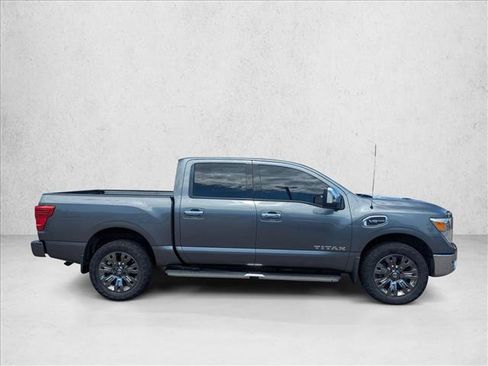 Used 2017 Nissan Titan SL w/ Off-Road Package AWD/4WD image 4