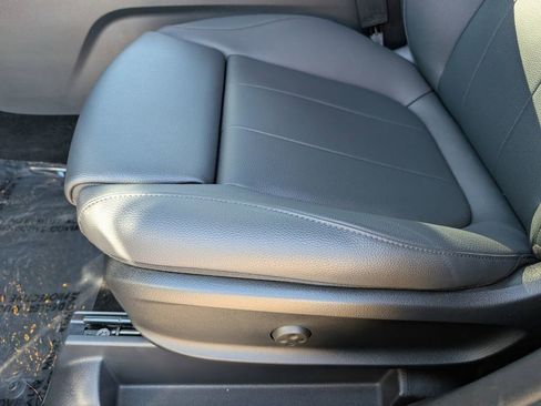 Used 2026 Mercedes-Benz GLA 250 4MATIC image 19