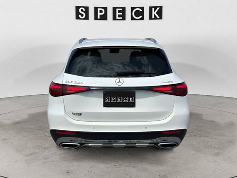 Used 2024 Mercedes-Benz GLC 300 4MATIC image 4