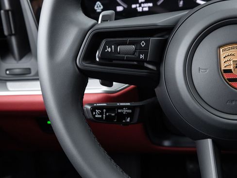 New 2026 Porsche Cayenne Coupe AWD/4WD image 15