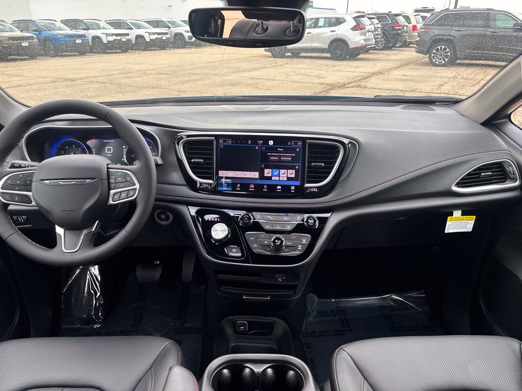 New 2027 Chrysler Pacifica Select AWD/4WD image 20