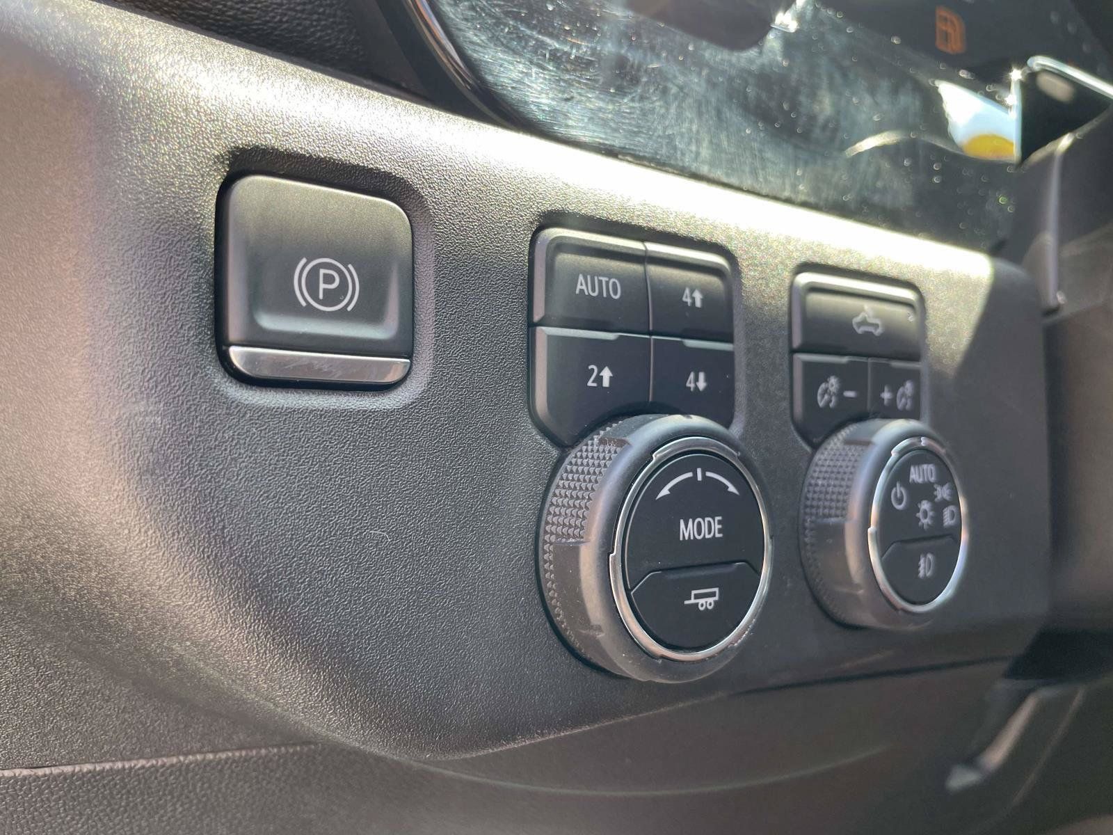 Used 2023 Chevrolet Silverado 1500 RST AWD/4WD image 17