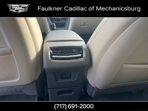Used 2022 Cadillac XT6 Premium Luxury w/ Technology Package image 18