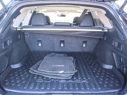 Used 2024 Subaru Outback Onyx Edition image 38