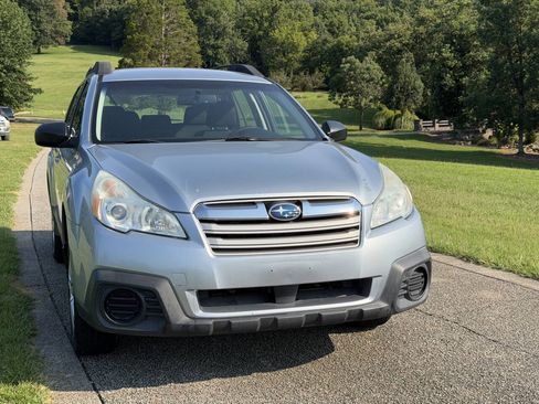 Used 2013 Subaru Outback 2.5i AWD/4WD image 5