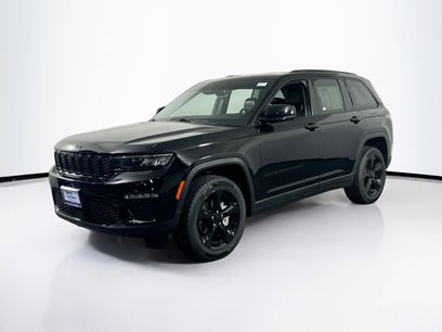 Used 2023 Jeep Grand Cherokee Limited w/ Black Appearance Package