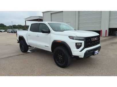 New 2026 GMC Canyon Elevation w/ Convenience Package