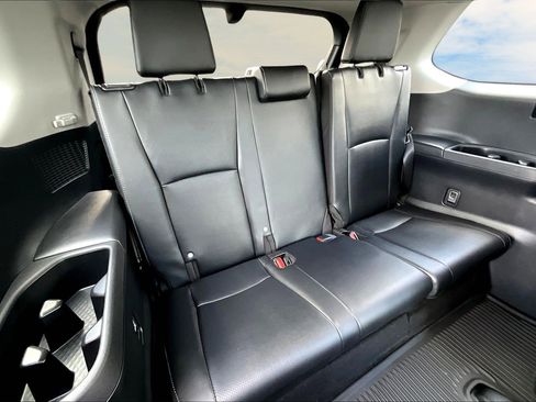 Used 2024 Toyota Grand Highlander XLE image 17