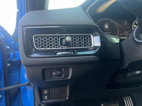 Used 2022 Honda Civic Sport image 12