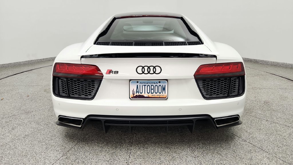 Used 2017 Audi R8 V10 w/ Carbon Exterior Package AWD/4WD image 59