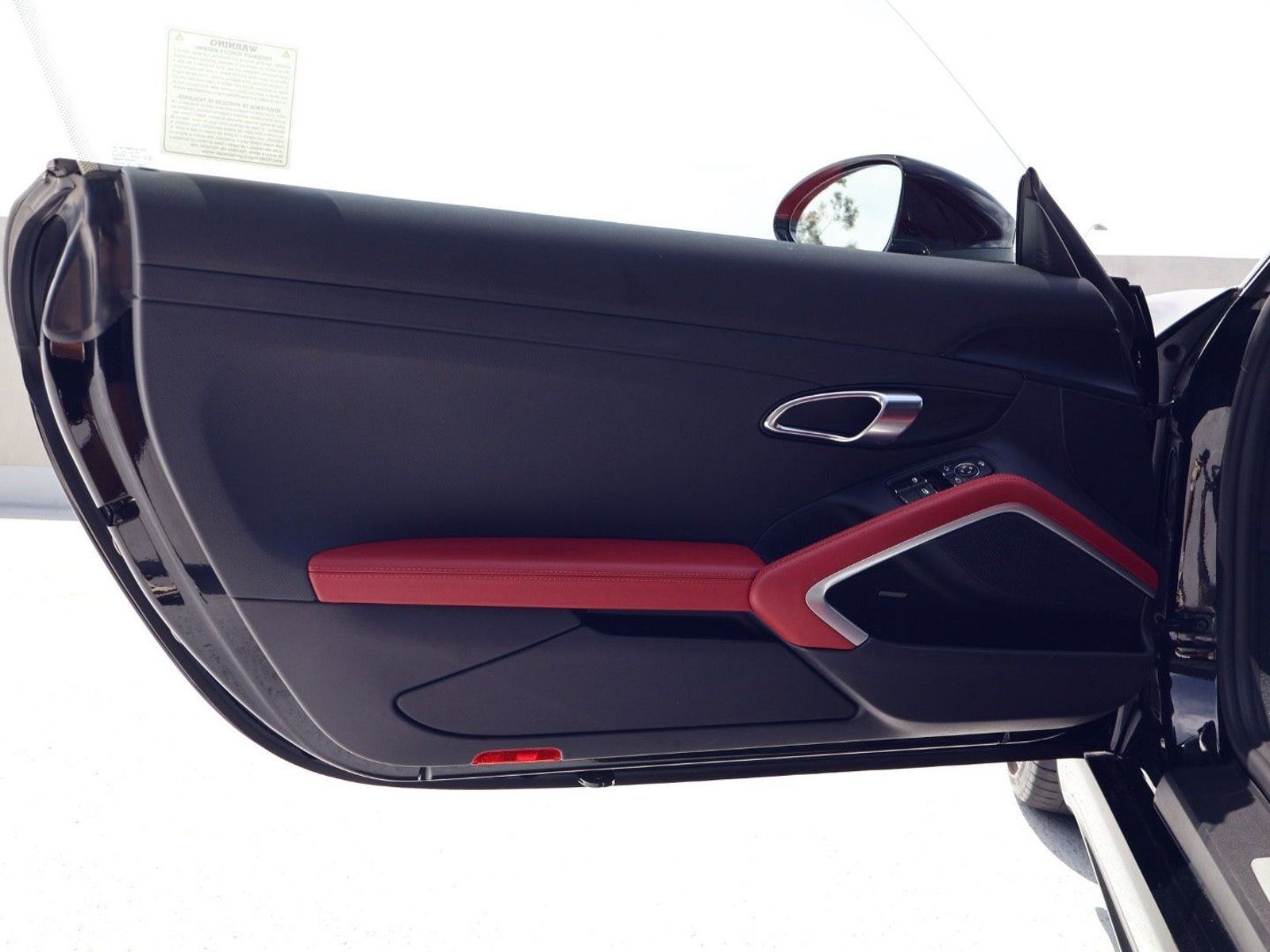 Certified 2025 Porsche 718 Cayman S RWD image 14