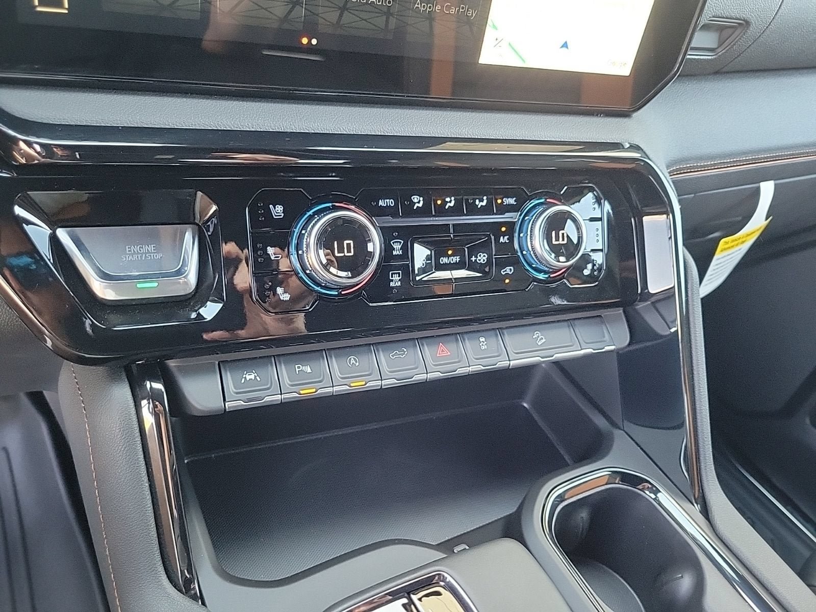 New 2026 GMC Sierra 1500 AT4 w/ Technology Package AWD/4WD image 20