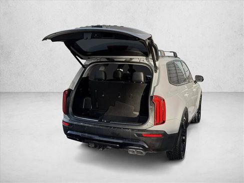 Used 2022 Kia Telluride SX w/ SX Prestige Package image 6
