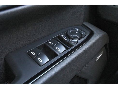 Used 2025 GMC Sierra 2500 AT4 w/ AT4 Premium Plus Package image 19