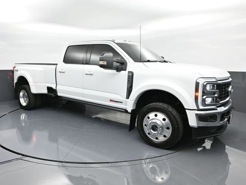 Used 2024 Ford F450 Lariat w/ Lariat Ultimate Package image 2