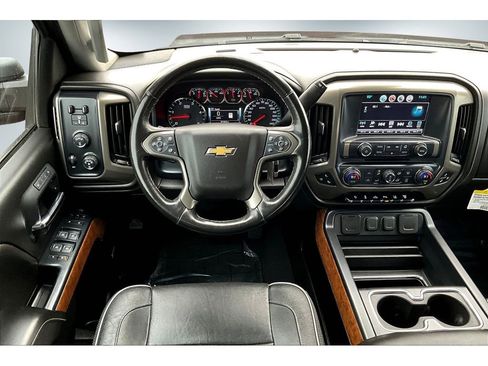 Used 2019 Chevrolet Silverado 3500 High Country w/ Duramax Plus Package image 9