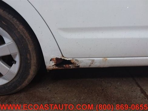 Used 2005 Toyota Prius w/ Pkg 6 image 12