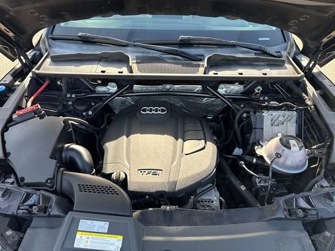Used 2018 Audi Q5 2.0T Premium Plus w/ Premium Plus Package AWD/4WD image 29