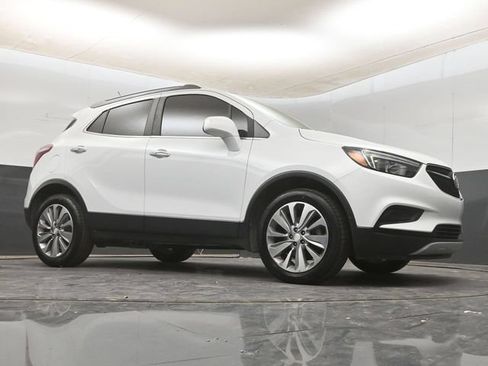 Used 2020 Buick Encore Preferred FWD image 9